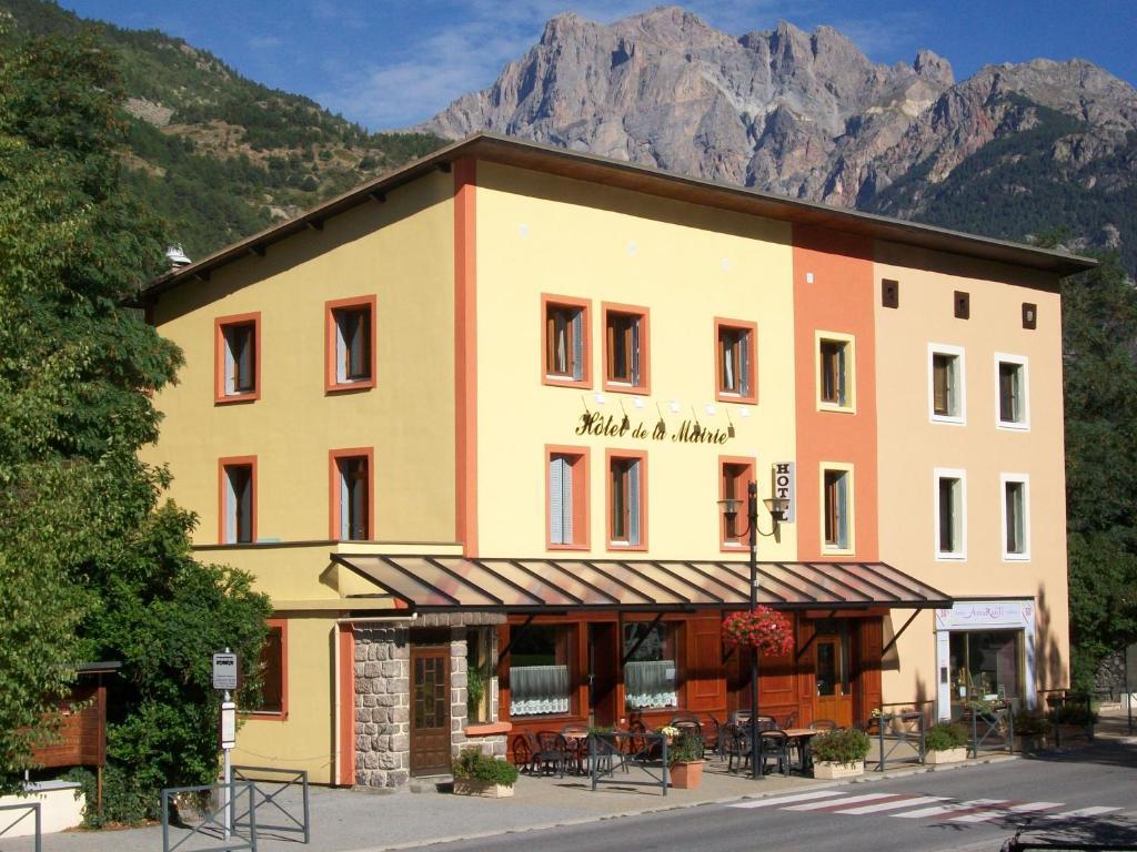 Hôtel de la Mairie L'Argentiere-la-Bessee Exterior foto